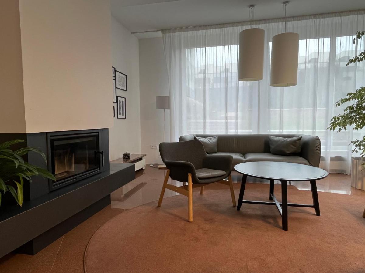 De Luxe Apartment, Wifi, Tv 65" Prag Exterior foto
